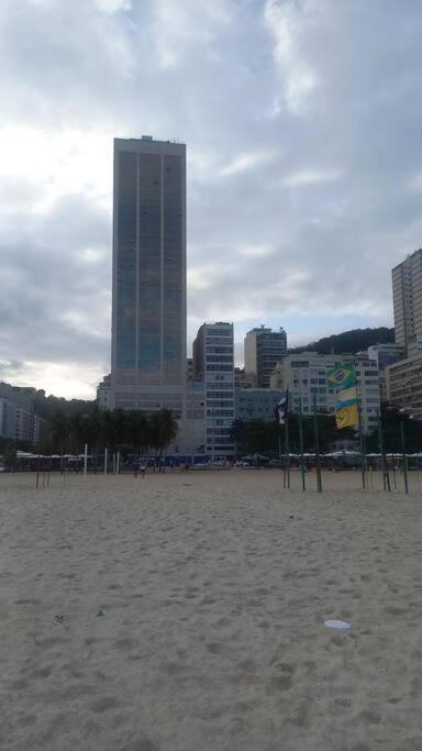 Apartamento Em Copacabana A 100 Metros Da Praia Rio de Janeiro Exterior photo